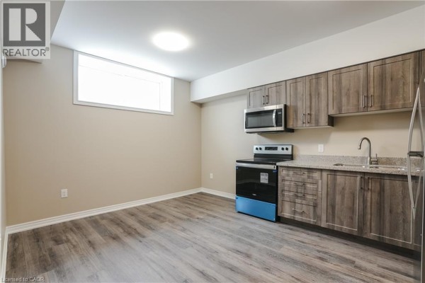 Primary Bedroom - 183 Rykert Street Unit# B, St  Catharines, ON L2S2B5 Photo 5