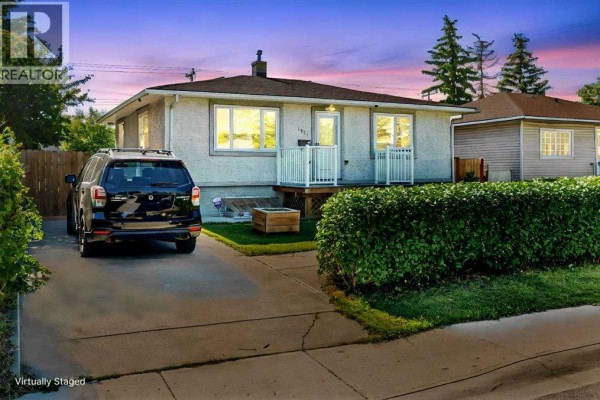 Kitchen - 1831 43 Street Se, Calgary, AB T2B1H1 Photo 2