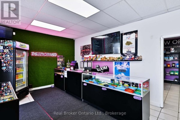 1831 Main Street W, Hamilton, ON L8S1H6 Photo 4