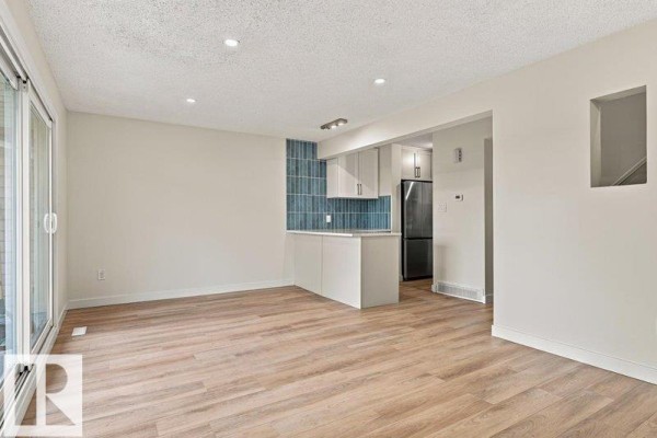 Primary Bedroom - 18325 66 Av Nw, Edmonton, AB T5T1Z5 Photo 5
