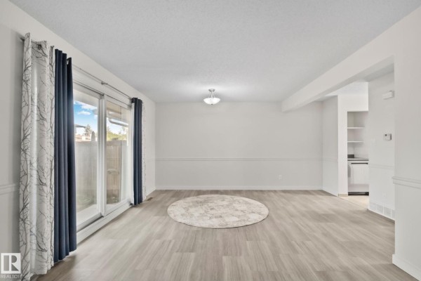 Primary Bedroom - 18337 66 Av Nw, Edmonton, AB T5T1Z5 Photo 4