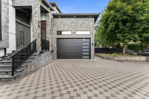 18339 63 Avenue, Surrey, BC V3S8B1 Photo 3