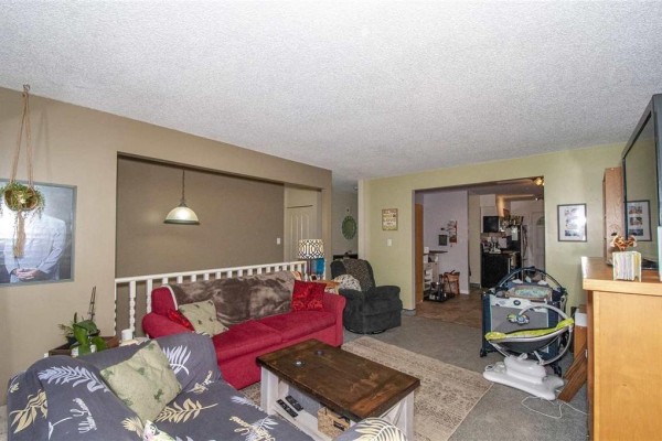 1835 King George Boulevard, Surrey, BC V4A4Z9 Photo 5