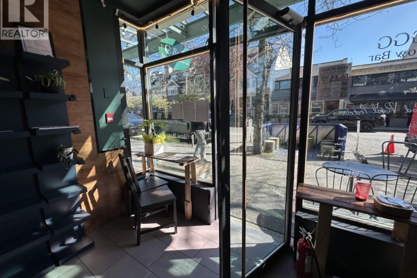 1835 W 1st Avenue, Vancouver, BC V6J5J1 Photo 5