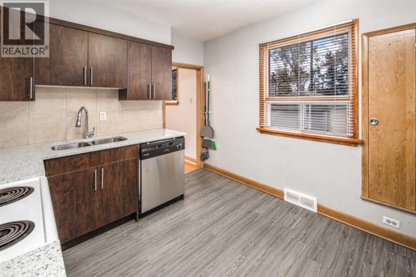 Bedroom - 1836 13 Avenue Nw, Calgary, AB T2N1L3 Photo 4