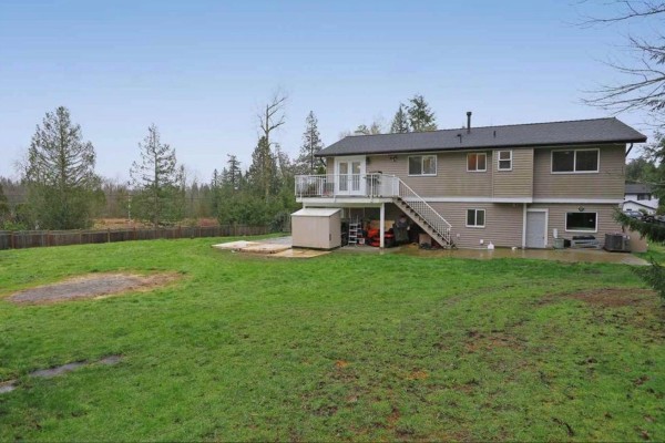 18369 21a Avenue, Surrey, BC V3Z9W2 Photo 5