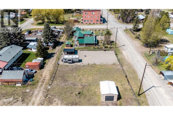 1837 Main Street, Coalmont Tulameen, BC V0X1W0 Photo 3
