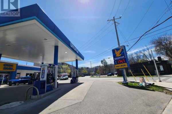 1837 Main Street W, Hamilton, ON, photo 3