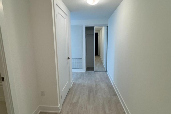 1838 - 2545 Simcoe Street N, Oshawa, ON L1L0W3 Photo 5
