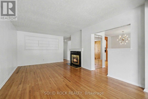 Bedroom 2 - 1838 Louisiana Avenue, Ottawa, ON K1H6V1 Photo 5