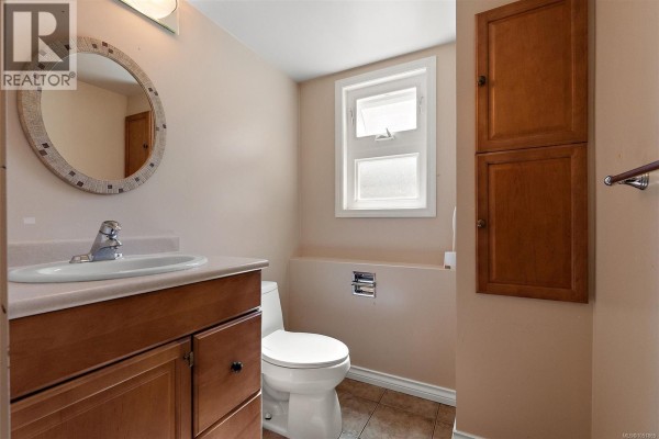 1839 San Pedro Ave, Saanich, BC, photo 3