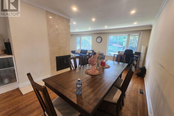 Kitchen - 184 Burbank Drive, Toronto, ON M2K1P4 Photo 3