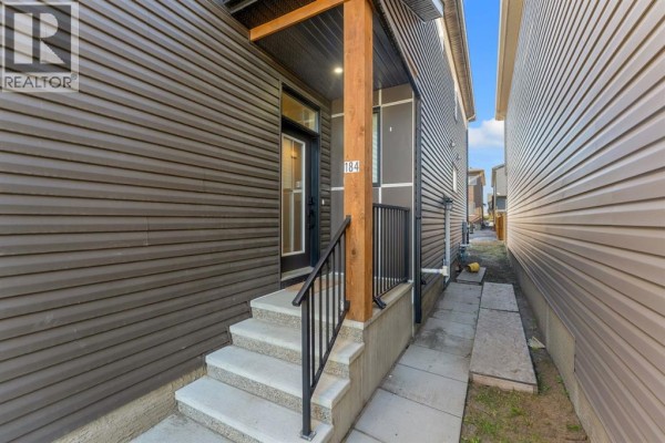 Kitchen - 184 Creekstone Row Sw, Calgary, AB T2X5E1 Photo 3