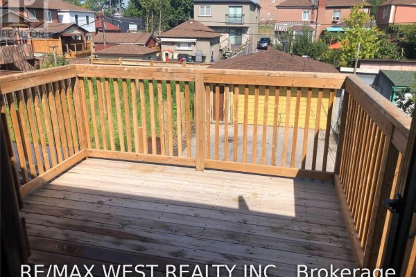 184 Donald Avenue, Toronto, ON M6M1K4 Photo 3