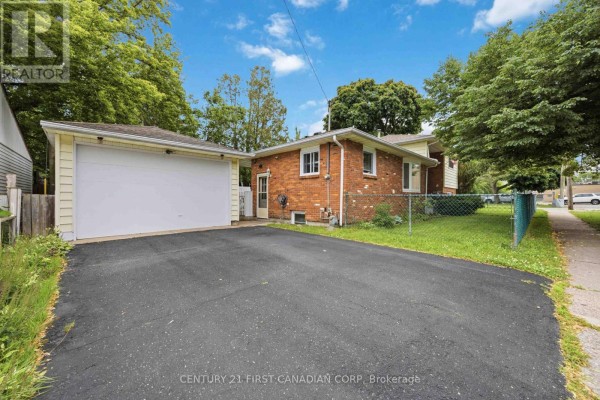 184 Durand Street, Sarnia, ON, photo 2