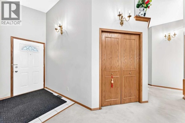 Kitchen - 184 Hampshire Circle Nw, Calgary, AB T3A4Y3 Photo 2