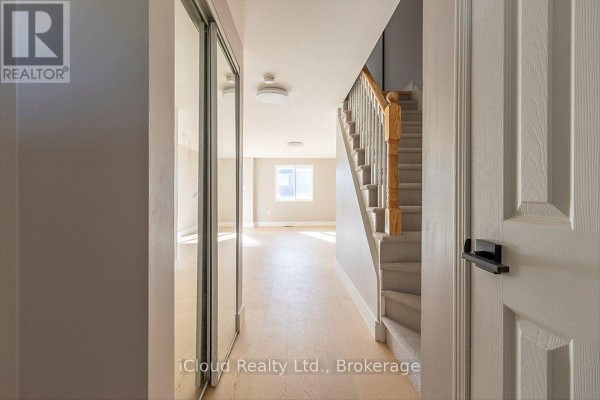 Primary Bedroom - 184 Madelaine Drive, Barrie, ON L4N0S7 Photo 4