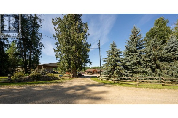 184 Monks Road, Grindrod, BC, photo 2