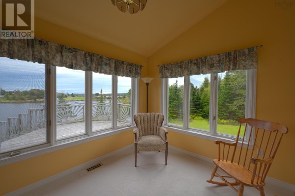 Eat in kitchen - 18404 Highway 7, Popes Harbour, NS B0J3H0 Photo 5