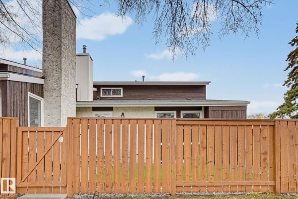 Bedroom 3 - 18407 66 Av Nw, Edmonton, AB T5T2M1 Photo 5