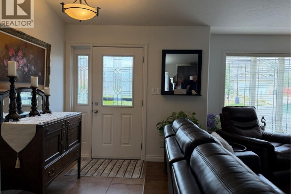 1841 87 Avenue, Dawson Creek, BC, photo 3