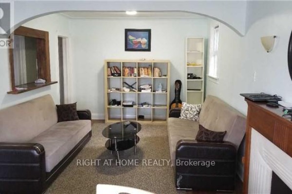 1842 Keele Street, Toronto, ON M6M3X4 Photo 3