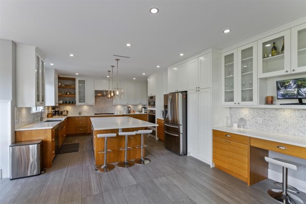 1843 142 Street, Surrey, BC V4A6V3 Photo 5