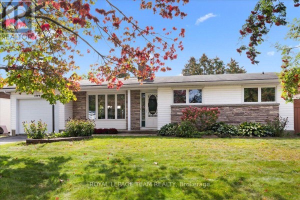 1844 Greenacre Crescent, Ottawa, ON K1J6S8 Photo 2