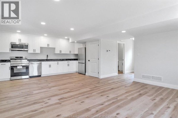 4pc Bathroom - 1844 Meighen Road, Windsor, ON N8W0B6 Photo 4