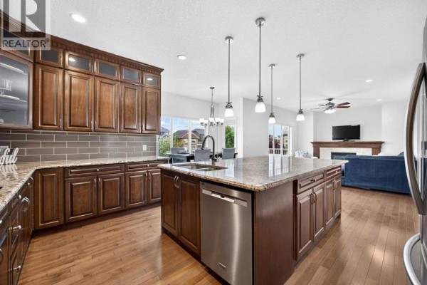 Den - 1846 Baywater Street Sw, Airdrie, AB T4B0A8 Photo 5