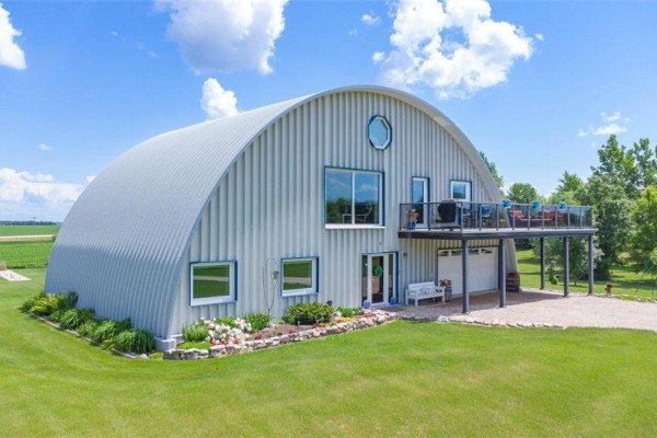 1847 Carriere Drive, St Adolphe Residential For Sale $799,900
