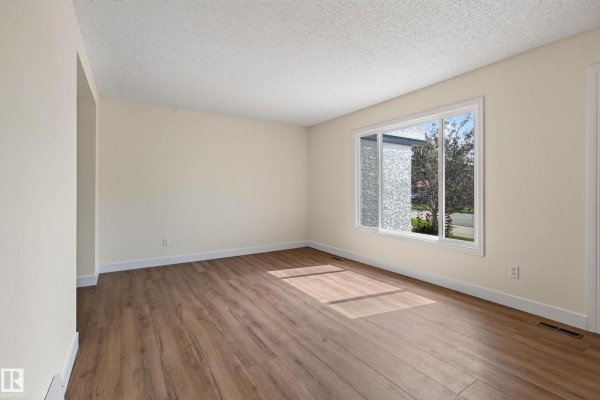 Primary Bedroom - 18478 62b Av Nw, Edmonton, AB T5T2N7 Photo 4