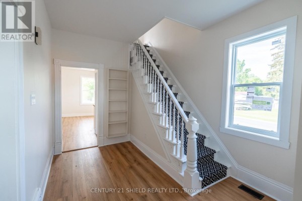 18491 Hughie Munro Street, North Glengarry, ON K0C1B0 Photo 4