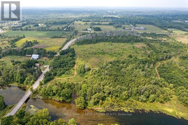 185 Althorpe Road, Tay Valley, ON, photo 2
