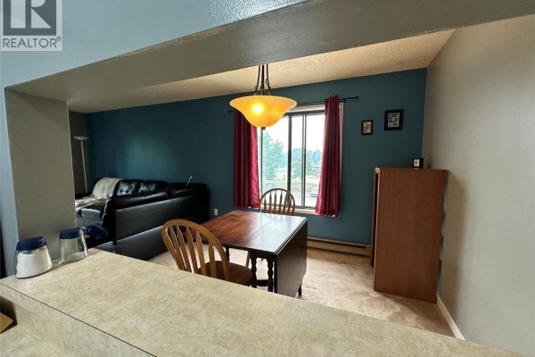 Living room - 185 Chamberlain Crescent Unit# 302, Tumbler Ridge, BC V0C2W0 Photo 4