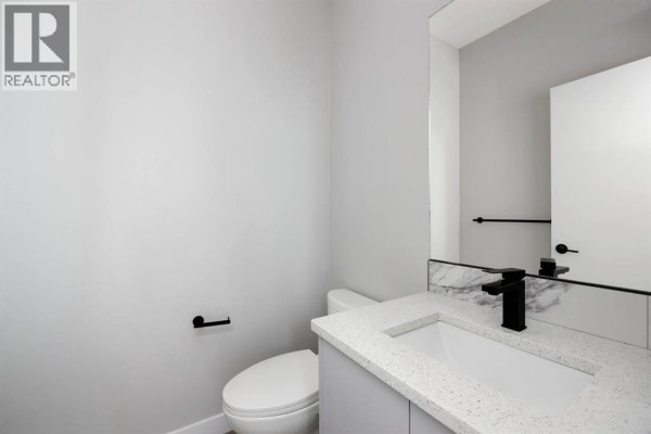 Foyer - 185 Dafoe Way, Fort Mcmurray, AB T9K2Y5 Photo 4
