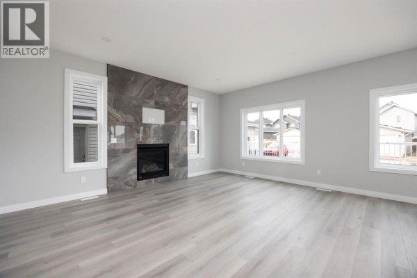 Kitchen - 185 Dafoe Way, Fort Mcmurray, AB T9K2Y5 Photo 5