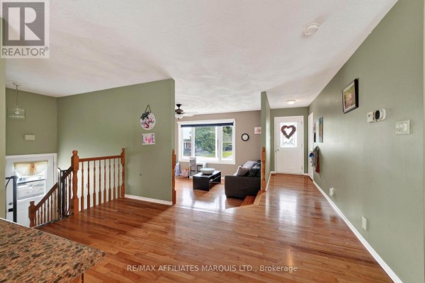 185 Dominion Street N, North Glengarry, ON K0C1A0 Photo 4