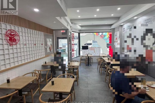 185 Dundas Street W, Toronto, ON, photo 2