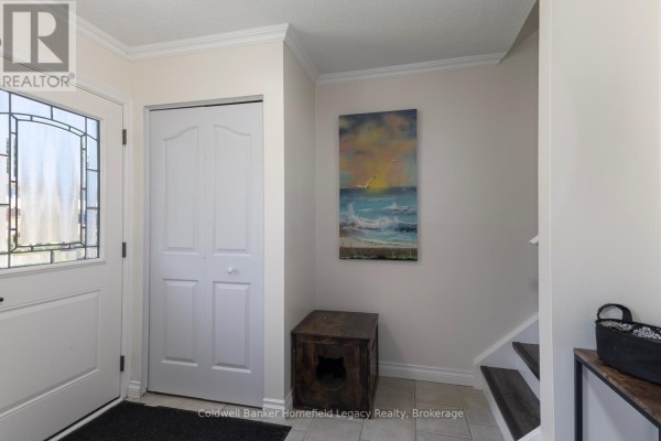 Primary Bedroom - 185 Maple Avenue, Stratford, ON N5A7G8 Photo 5