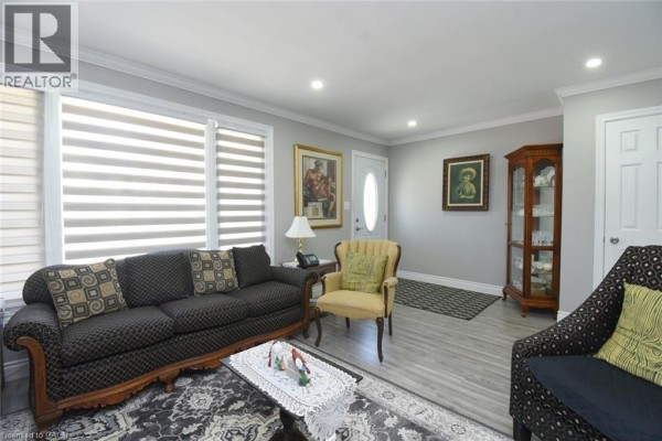 185 N Rosslyn Avenue, Hamilton, ON, photo 3