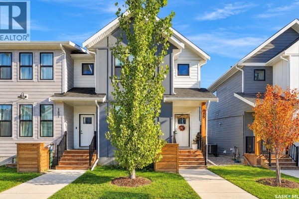 185 Rosewood Boulevard E, Saskatoon