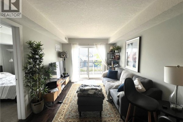 Living room - 185 Windale Crescent Unit# 9c, Kitchener, ON N2E0G3 Photo 4