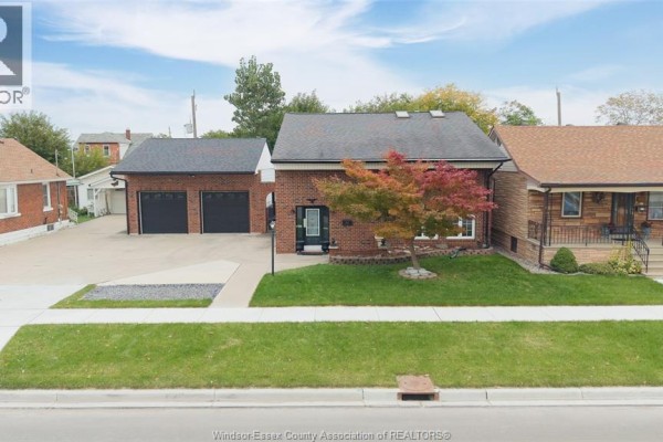 1850 St. Luke Road, Windsor