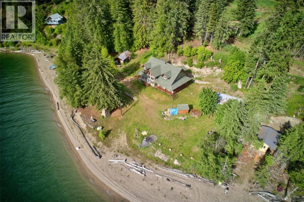 Bedroom - 1851 Johnsons Landing Road, Johnsons Landing, BC V0G1B0 Photo 3