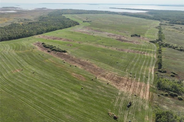 185142 57w Road W, Grahamdale, MB R0C2E0 Photo 2