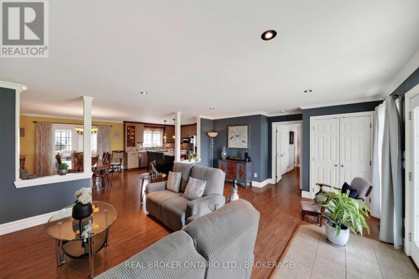 Recreational, Games room - 18523 Kenyon Conc Rd 1 Road, North Glengarry, ON K0C1B0 Photo 5
