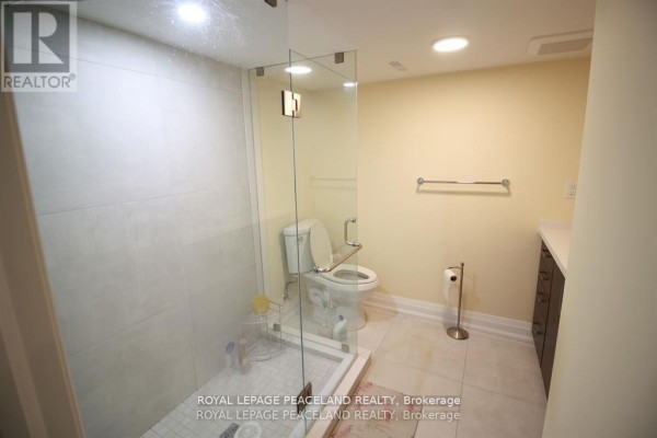 1855 Pilgrims Way, Oakville, ON L6M1X2 Photo 4