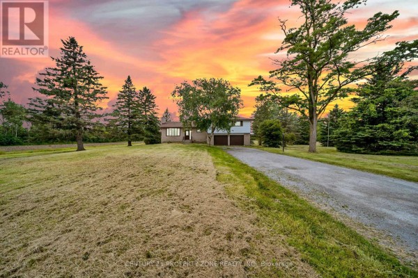 18580 Dufferin Street, King, ON L3Y4V9 Photo 5