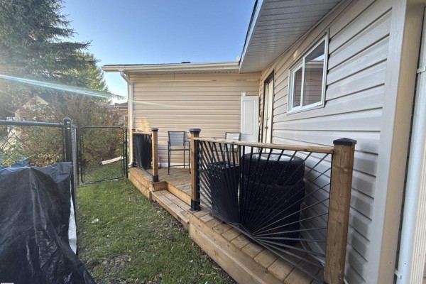 Primary Bedroom - 186 305 Calahoo Rd, Spruce Grove, AB T7X3K9 Photo 4